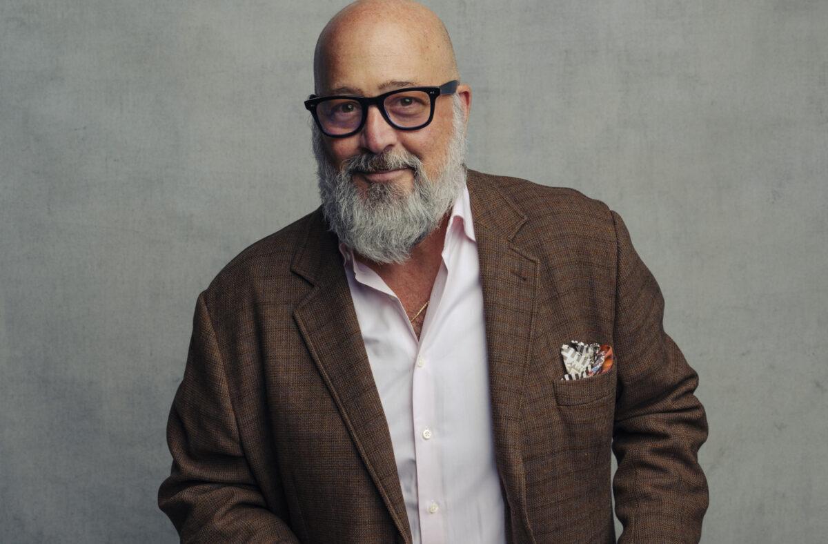 Andrew Zimmern headshot