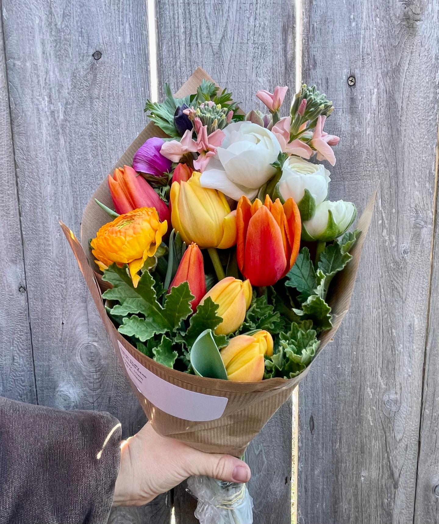 A bouquet of flowers 